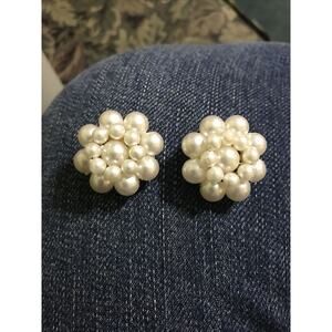 Vintage Pearl, Silver Tone, Hong Kong, Clip On‎ Earrings